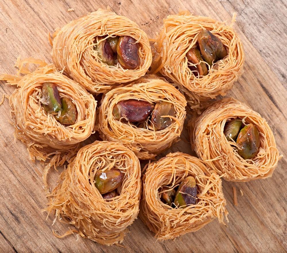طريقة تحضير الكنافة المبرومة طريقة تحضير الكنافة المبرومة