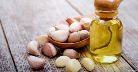زيت الخروع والثوم للشعر زيت الخروع والثوم للشعر